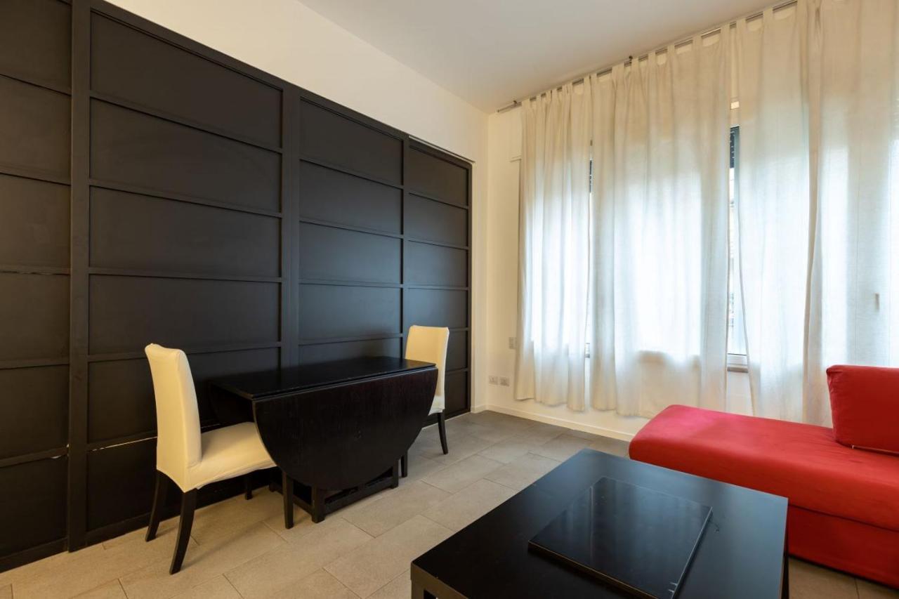 Apartment In Brera-Fatebenefratelli-Porta Nuova-Milano Екстериор снимка