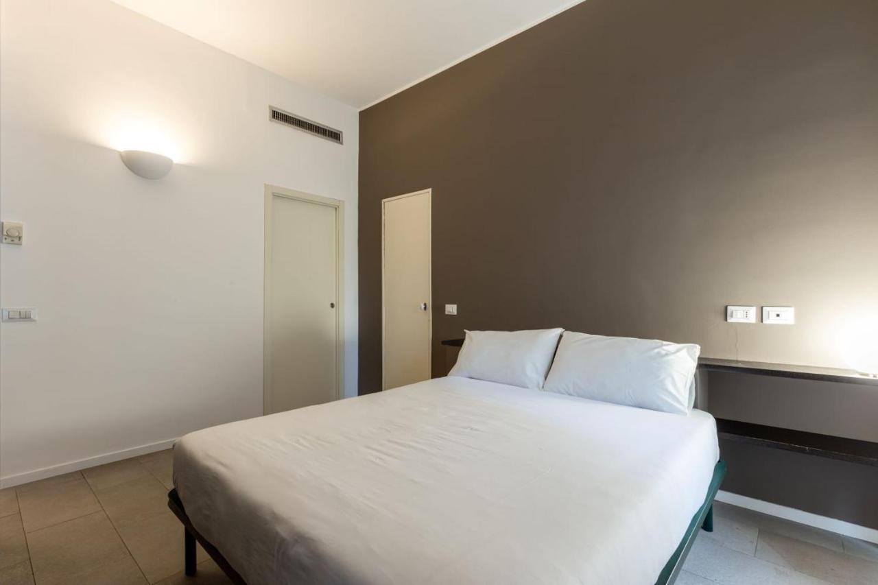 Apartment In Brera-Fatebenefratelli-Porta Nuova-Milano Екстериор снимка