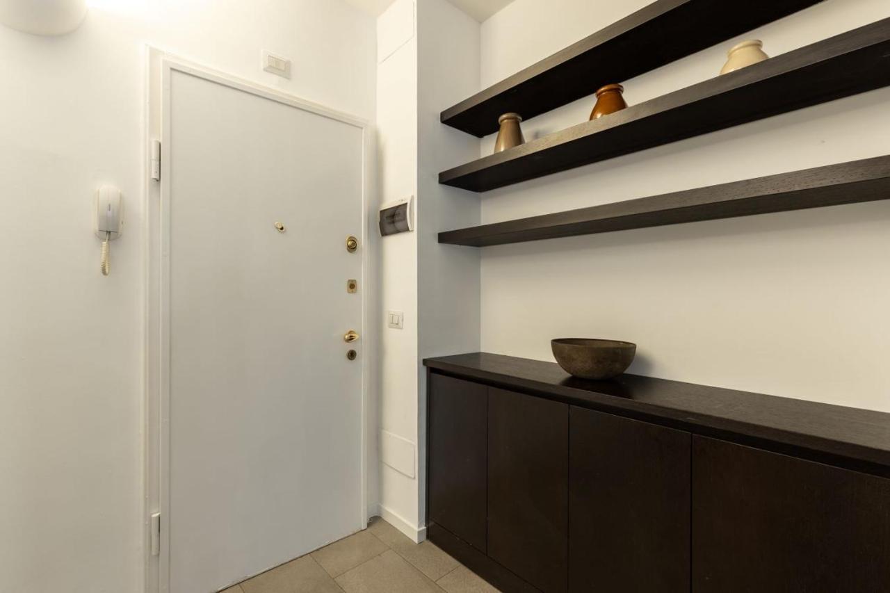 Apartment In Brera-Fatebenefratelli-Porta Nuova-Milano Екстериор снимка